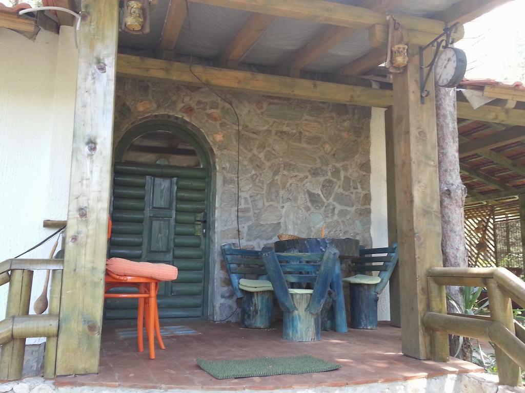 Guesthouse Bajka Vinci Exterior photo